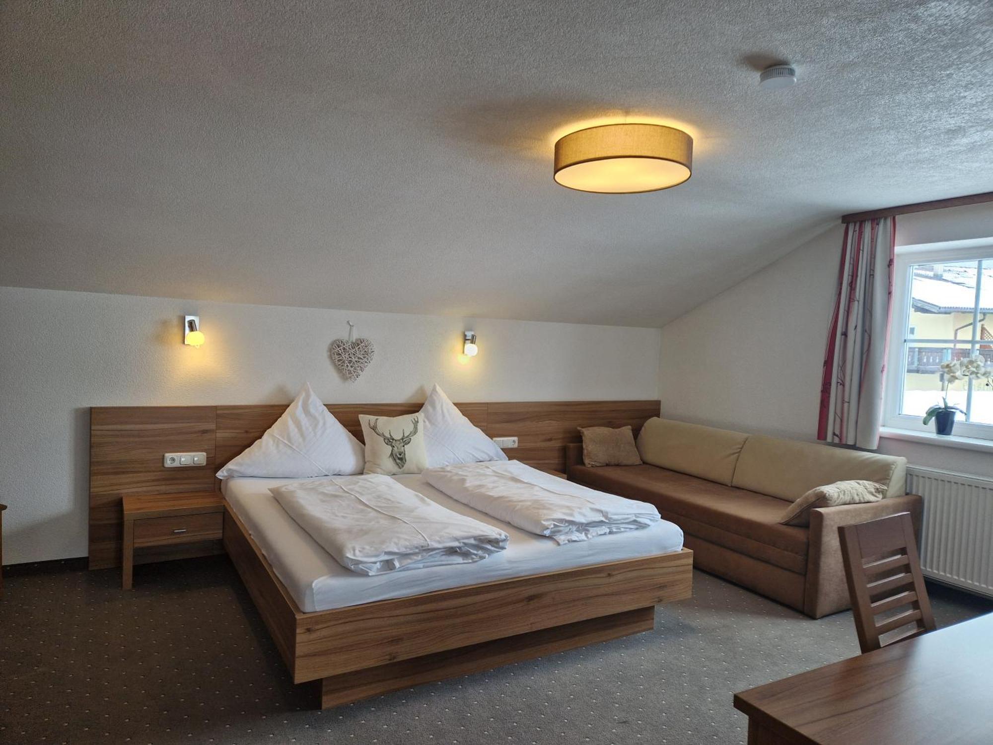 Aparthotel Alpenhof Waengle Reutte Exterior foto
